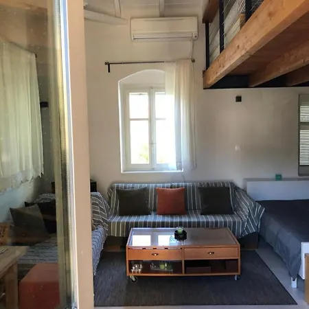 Gougouna's Studio Feriehus *